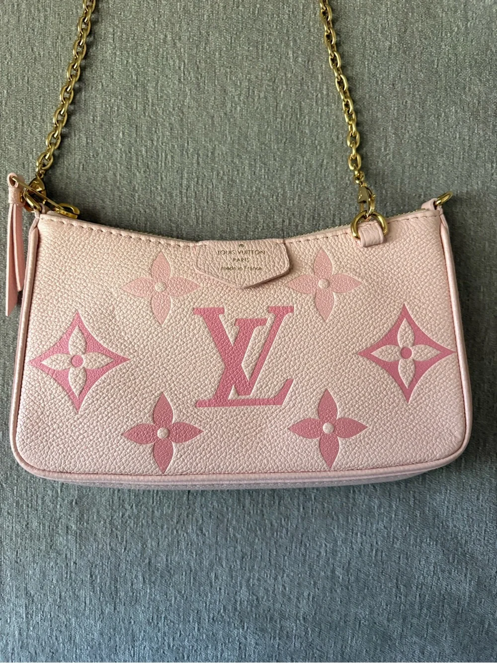 Louis Vuitton chic louis